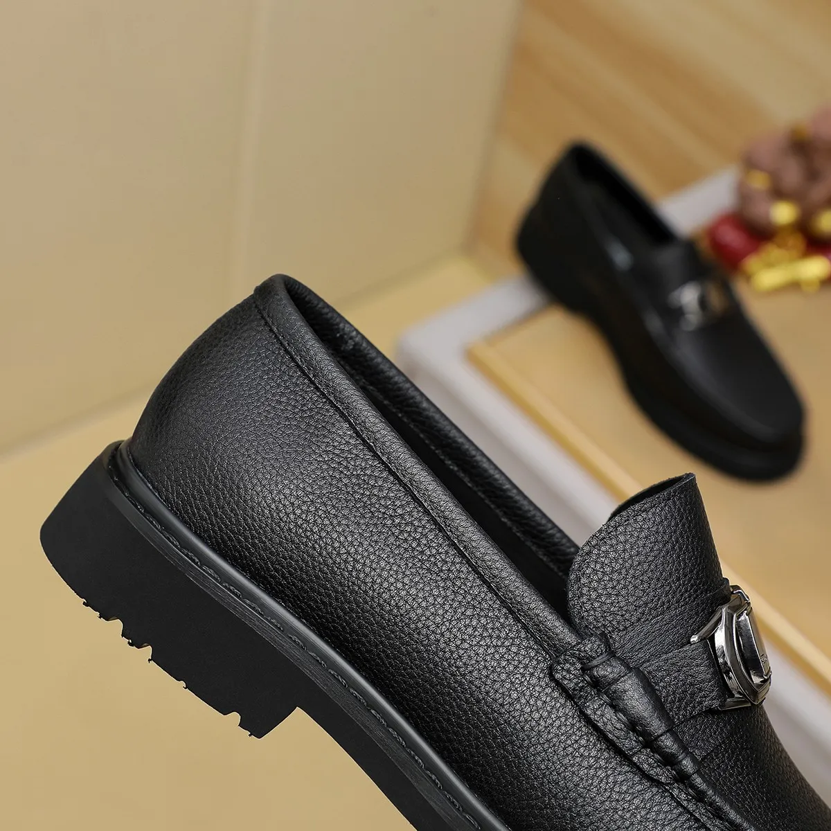 Men's shoes 💰500 Ferragamo [Ferragamo] top imported suit men's shoes 💯Original copy of the official website, product materials: selected imported embossed calfskin + luxury hardware buckle accessories ~ imported water-dyed cow 🐂 leather lining. Strong three-dimensional visual effect, original combination outsole, multiple colors available😘 Size: 38-44 (.45.46.4. Customized)